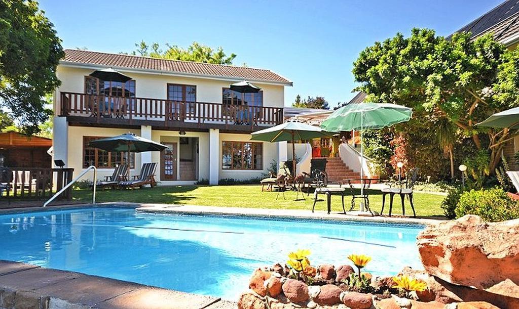 Golf And Garden Guesthouse Somerset West Exterior foto